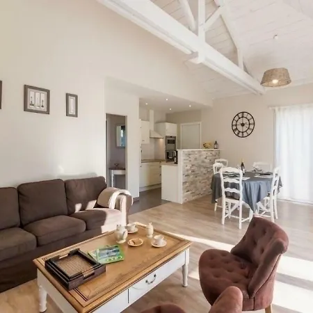 House Les Camelias Pornic